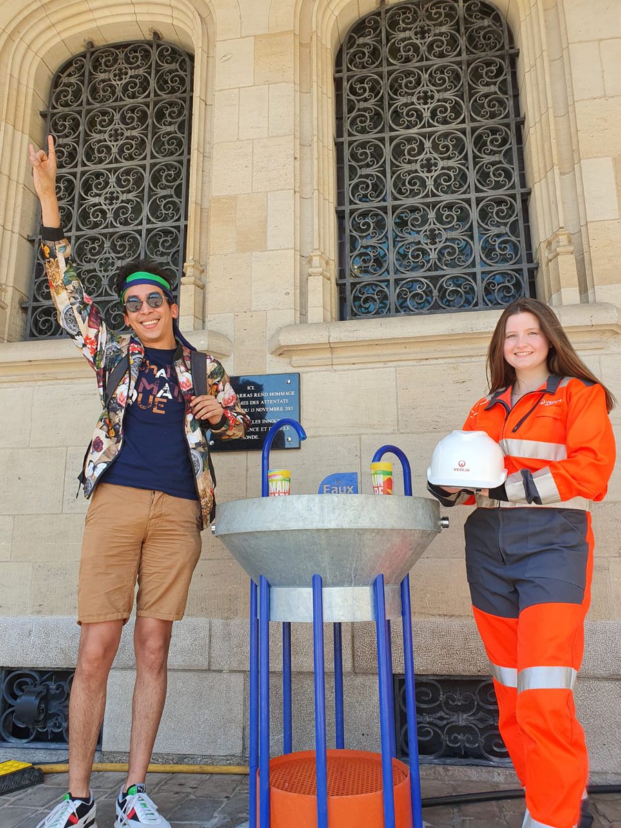 MainSquareFest's tweet photo. ESPRIT ROCK ET EAU DANS LE COEUR
@Veolia_FR  partenaire environnemental du Main Square en balade.

#eau #local #serafraîchir #mainsquareenbalade #veolia https://t.co/kZKJ1isCDK