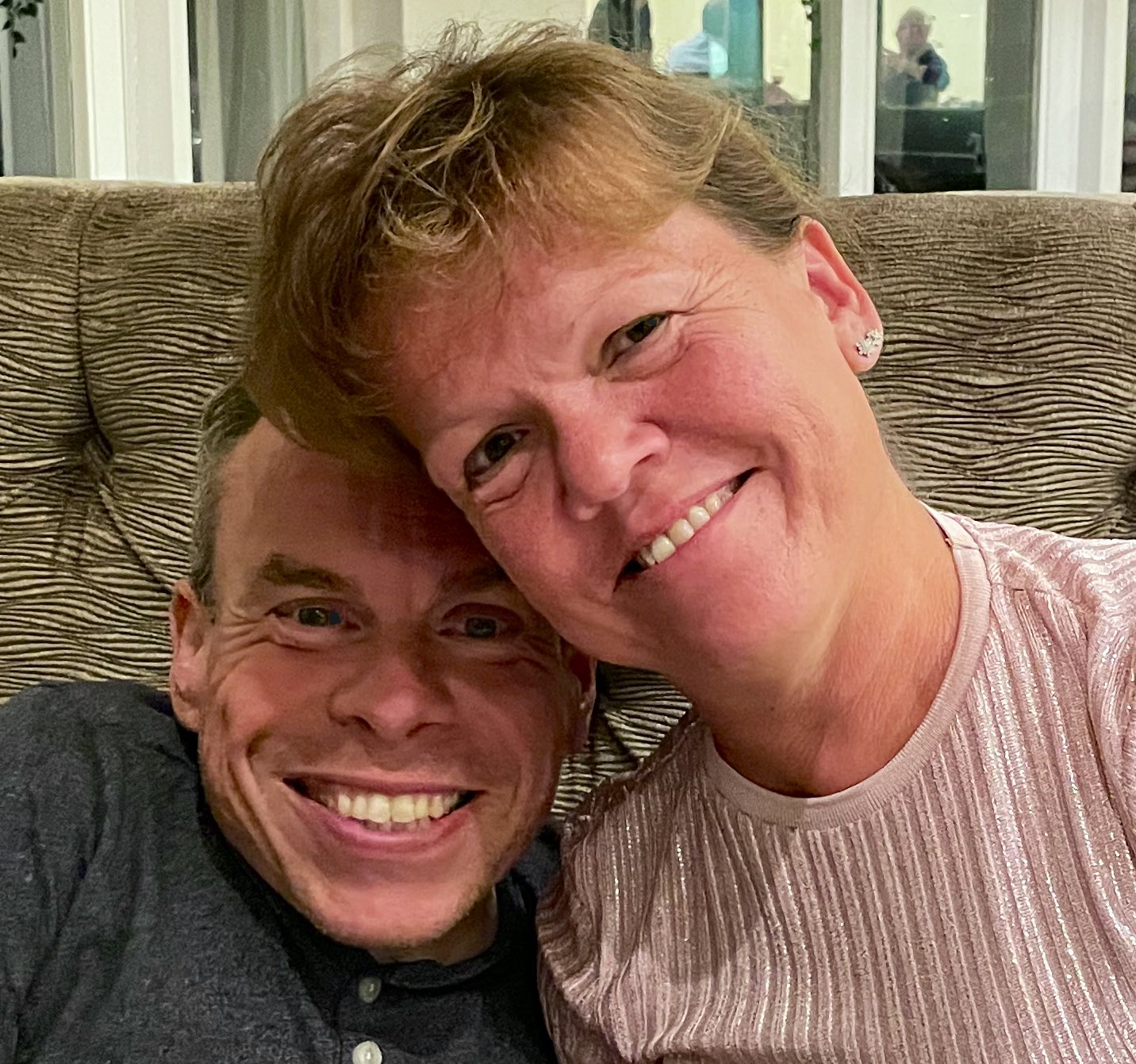 Warwick Davis on Twitter: "This wonderful lady, @SammyDDavis has given me  happiness, love, warmth, support and friendship for the past 30 years and  today we celebrate that in the shape of our