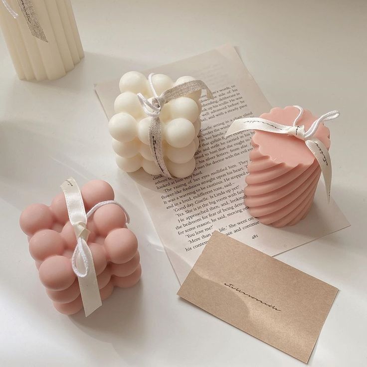 rubybox_beauty's tweet photo. There's something about having cool looking scented candles - am I right? Double tap if you are also mad about candles and let us know which you love most. 💗🕯✨
#obsession #favourite #rubybox #descor #candles #scented #pink #welovepink #pinterestrepost #yesplease #pretty https://t.co/0XPiiNovnS