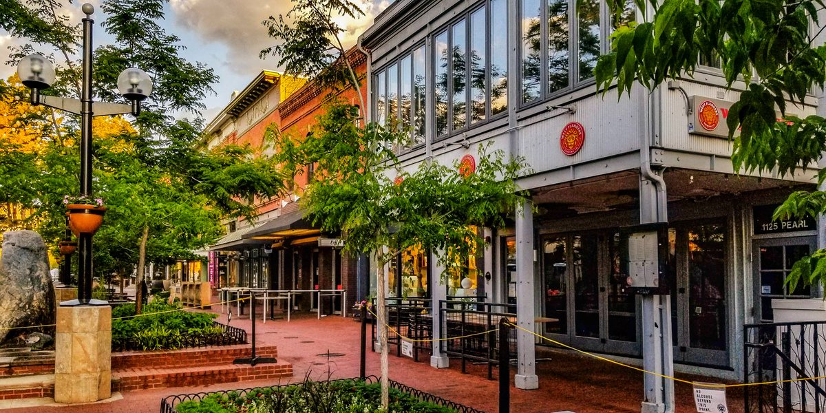 Do you occasionally get hungry after an action packed day of hiking, biking, climbing, inner tubing or just having fun? Downtown Boulder has over 100 restaurants to serve you. This is the brewpub <a href="/WestFlanders/">WestFlandersBrewing</a> and just beyond is <a href="/HapaSushi/">HapaSushi</a> #pearlstreetmall #colorado #boulder