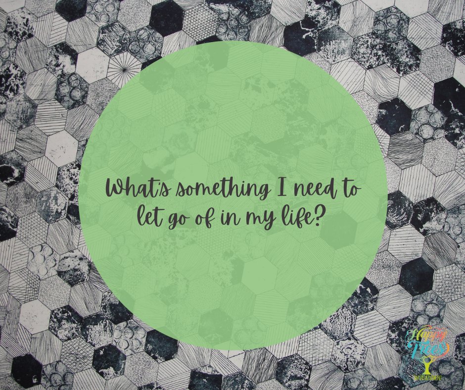 happytrees_ent's tweet photo. Positive questions to ask yourself every morning to change your mindset and bring yourself closer to your goals! Take some time to think about your answers and get clear on them by writing them down. 

©: @throughthephases.com
.
.
#journaling #lawofattraction #selfcare #soulcare https://t.co/Olg0c5VJAG