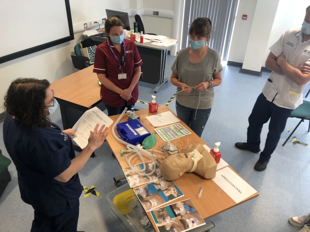 #HellomynameisJanet #ccotRVH #Trache/LaryWorkshop tweet media