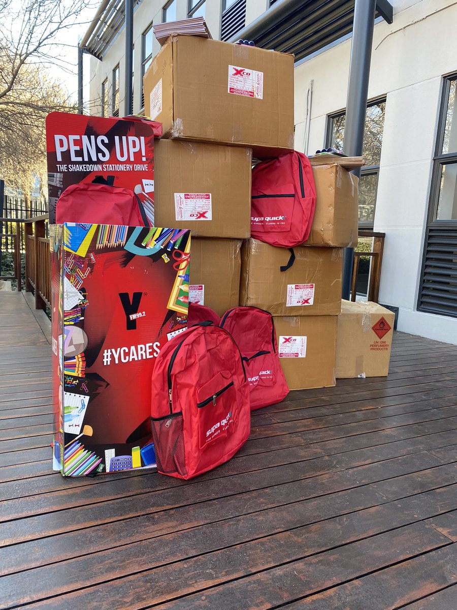 Yfm's tweet photo. A big thank you to @SupaQuickTyres for this amazing donation towards The #PensUp Stationery Drive by #TheShakedown!
All 150 backpacks will make a difference to the many learners in need.
#YCares https://t.co/UCAW9XlNZv