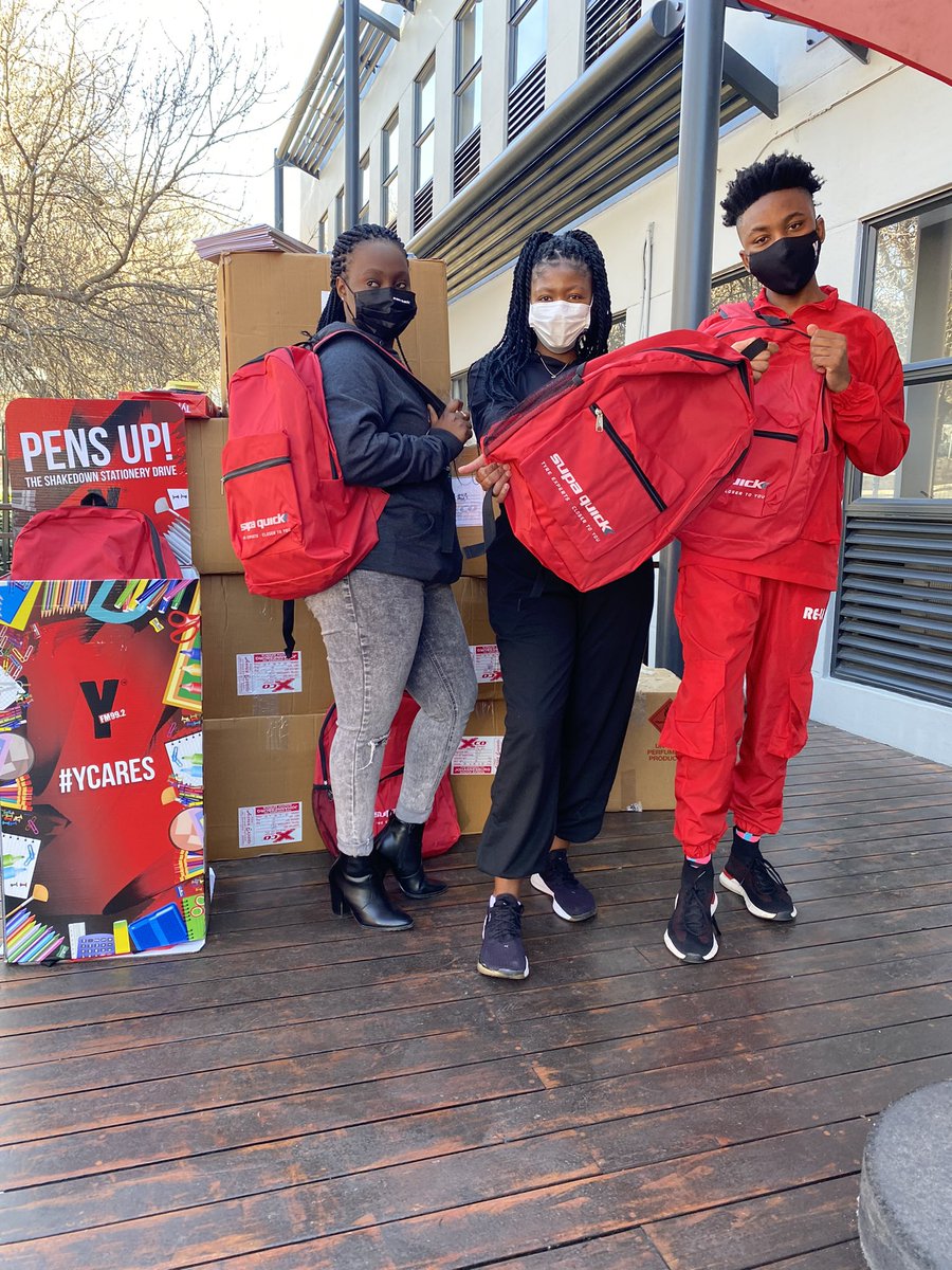 Yfm's tweet photo. A big thank you to @SupaQuickTyres for this amazing donation towards The #PensUp Stationery Drive by #TheShakedown!
All 150 backpacks will make a difference to the many learners in need.
#YCares https://t.co/UCAW9XlNZv
