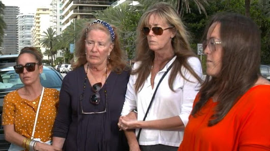 SharingQuotes1's tweet photo. Family members speak out after loved ones found dead in building collapse 
https://t.co/c9JTwmQB5k https://t.co/HrR8tqBwbu