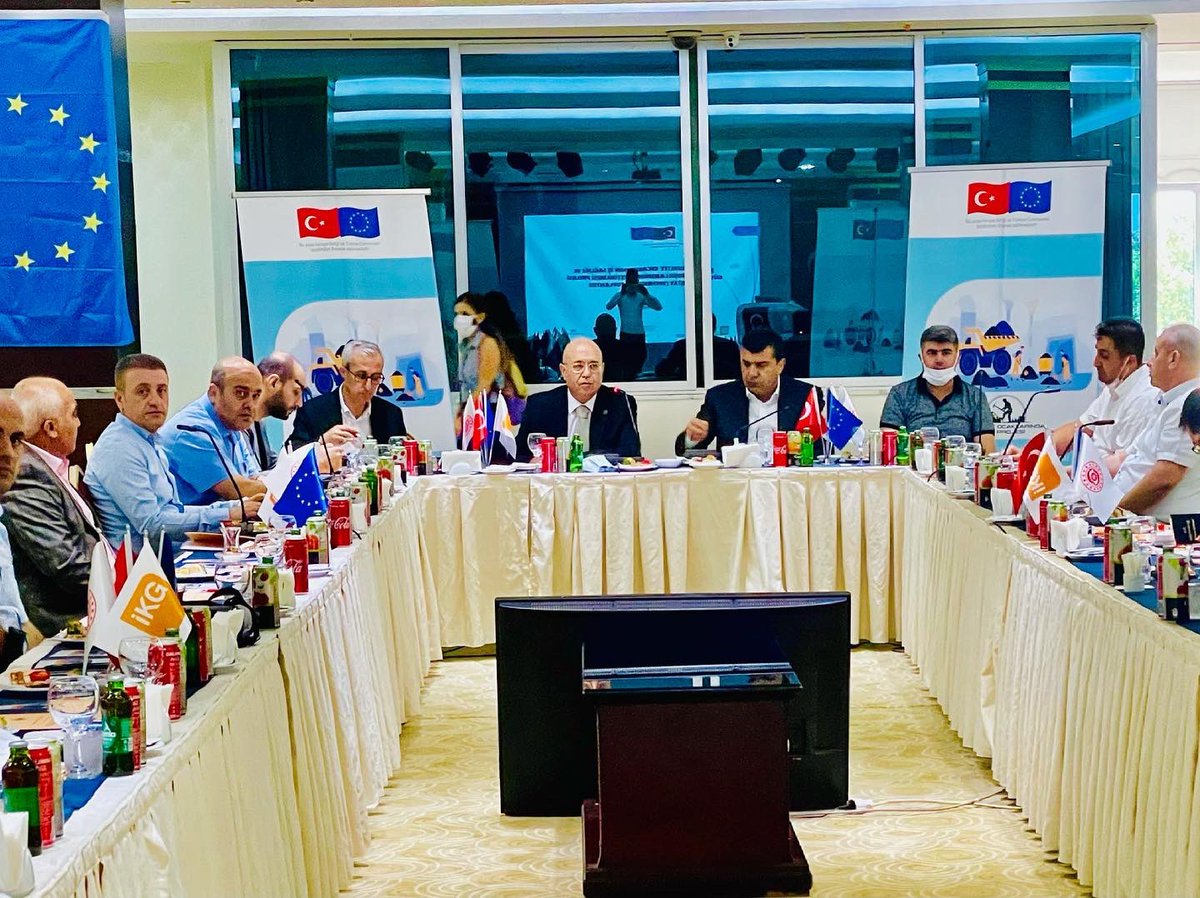 Sirnaktso's tweet image. Şırnak Üniversitesi, Dicle Kalkınma Ajansı ve Odamız işbirliğinde, Şırnak Asfaltit Ocaklarının İş Sağlığı ve Güvenliği Koşullarını İyileştirme Projesi Hibe Çalıştayı gerçekleştirildi.

Bşk Geliş; ilimizdeki maden rezervlerinin önemine değinerek madenciliğin sorunlarına değindi.