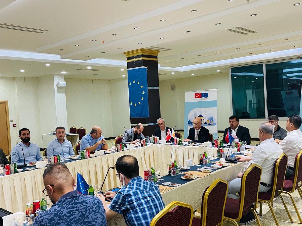 Sirnaktso's tweet image. Şırnak Üniversitesi, Dicle Kalkınma Ajansı ve Odamız işbirliğinde, Şırnak Asfaltit Ocaklarının İş Sağlığı ve Güvenliği Koşullarını İyileştirme Projesi Hibe Çalıştayı gerçekleştirildi.

Bşk Geliş; ilimizdeki maden rezervlerinin önemine değinerek madenciliğin sorunlarına değindi.