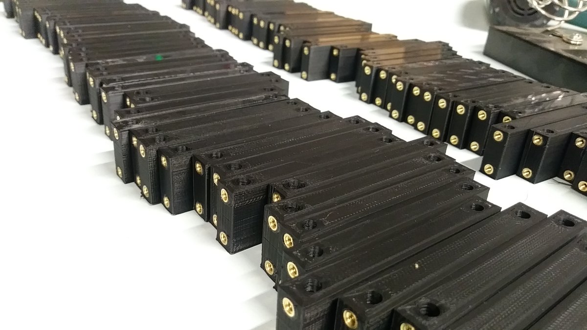 Slant3D's tweet photo. Lined up and ready to go. Without the high cost of Molds.
Get a quote for your product www.slant3.dcom

#3dprinting #3dprint #additivemanufacturing #productdesign #3dprintingnerd #3dprintedmodel #3dmodel #printingfarm  #3dprintingservice #3dprintservice #3d #3dmodel #3dprinted https://t.co/ltTygAyMYk