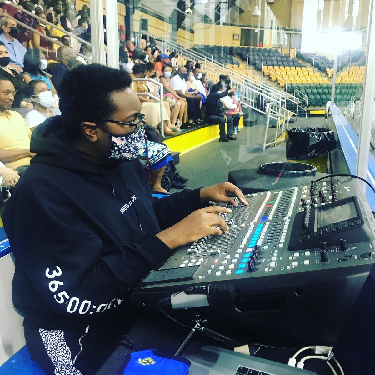 WCTEntertains's tweet photo. Thank you to our awesome music production audio, staging and lighting technicians for a successful setup and breakdown of the Essex County School of Technology 3 school graduation ceremonies. Way to go Paul, Marques and Shadan. https://t.co/tjj77avPTR