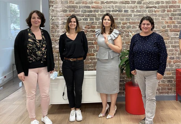 Bravo aux ambassadrices <a href="/LesClassesa12/">Classe à 12</a> pour leur travail et leur investissement tout au long de cette année 👏👏
@AnneSophie_Fdl <a href="/NadiaMenacer/">IEN Reims Est</a> Marielle et Sophie 🙏🏻🙏🏻
classe-a-12.beta.gouv.fr