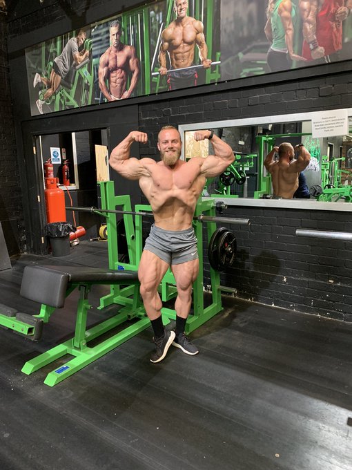 Wall of fame 🏆 https://t.co/zw7zuohb6t<a href="/tag/legday"class="tags"><span>#legday</span></a>