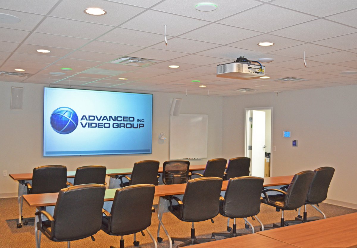 advancedvideogr's tweet image. Our design &amp;amp; engineering team has recently designed and created a multi-functional experience room to assist the majority of our clients, suppliers, &amp;amp; vendors. Located in our office in Irmo, South Carolina, with remote viewing as an option!

Info here ➡  avgroup-sc.com/news/upstate-c…