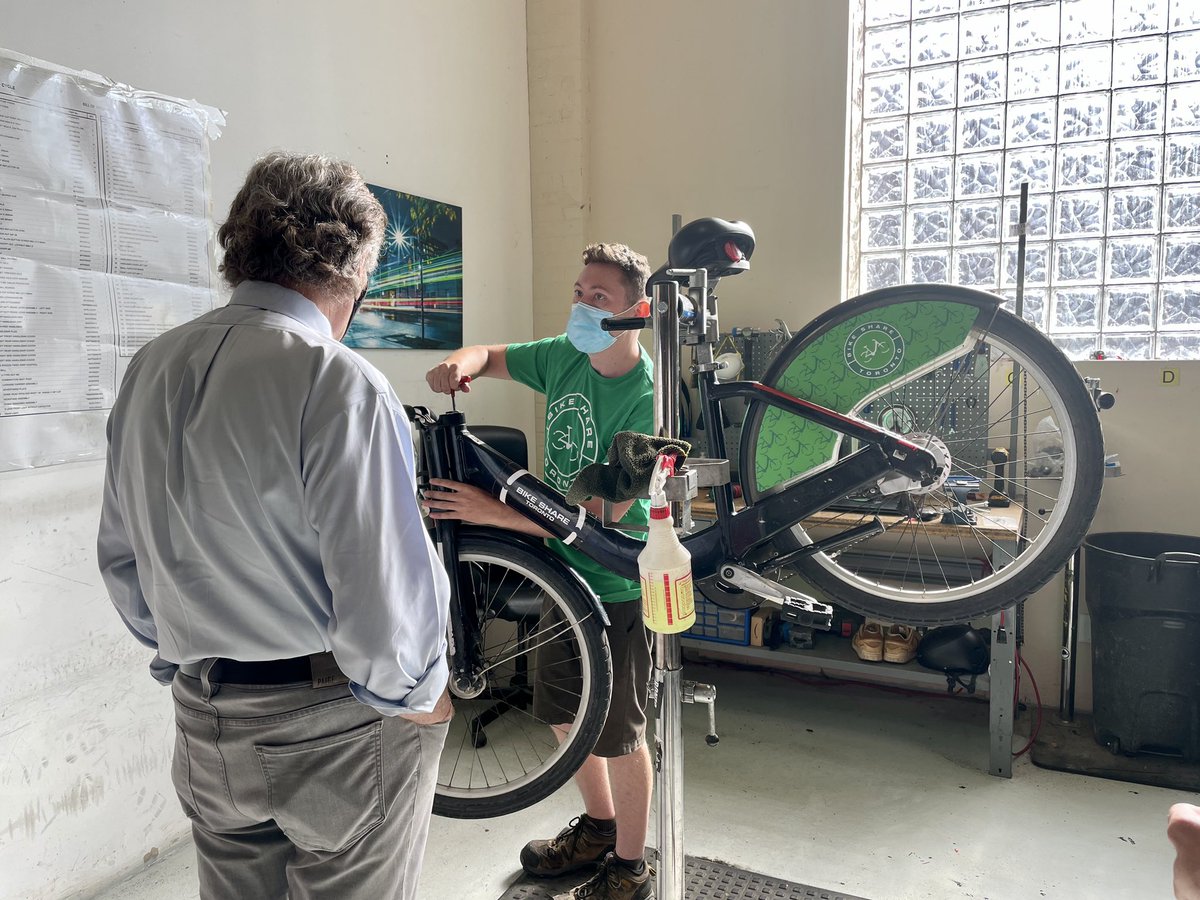 JohnTory's tweet photo. Through the month of July, @BikeShareTO will be offering free rides every Wednesday. 

Free Ride Wednesdays were a huge hit in past years and I'm glad that we're bringing it back for 2021 - made possible through our partnership with @CAASCO. https://t.co/JW3fd2rCnr