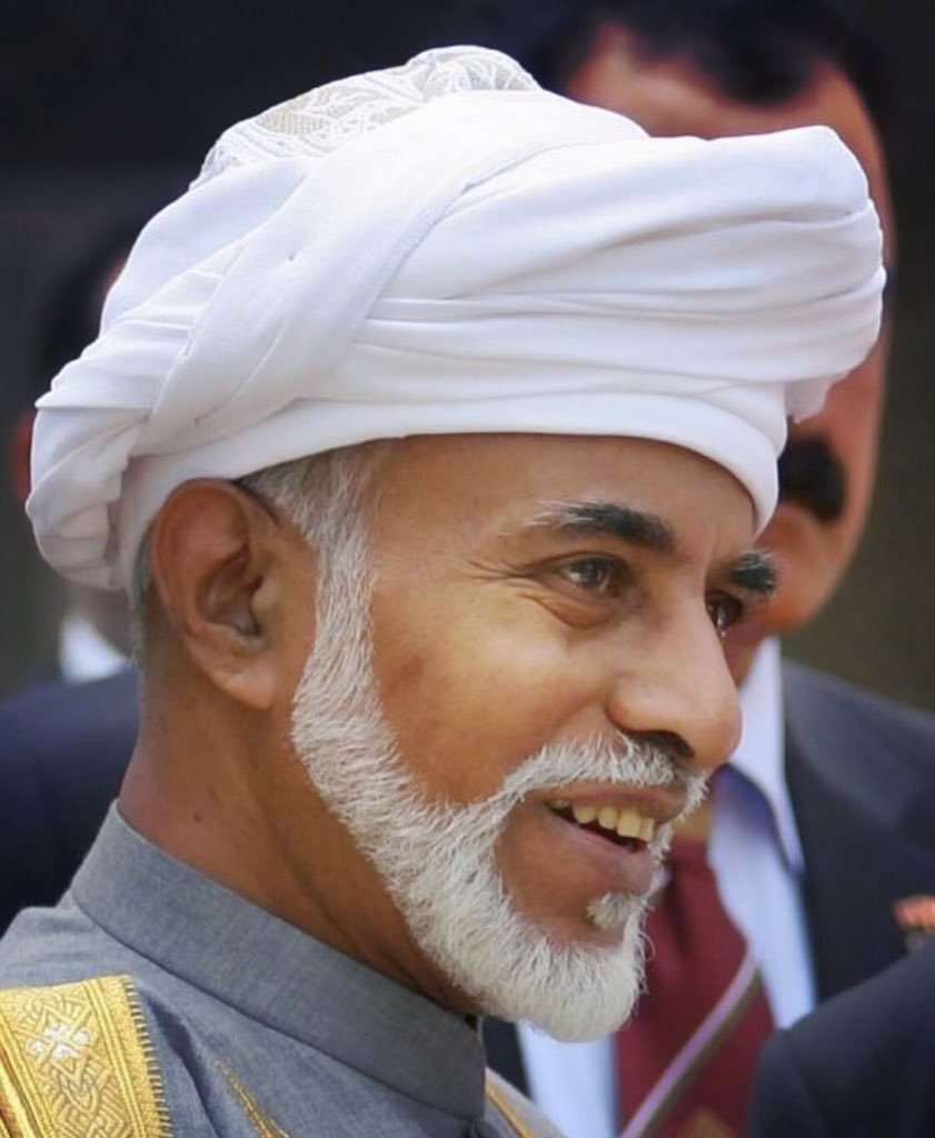 سقى الله مبسمك في الجنه يا ابتي قابوس