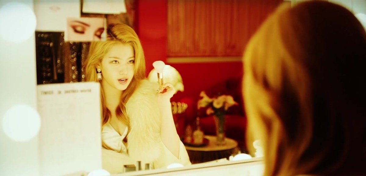 sanapics's tweet photo. MINATOZAKI SANA. https://t.co/FUmFZCBeDs
