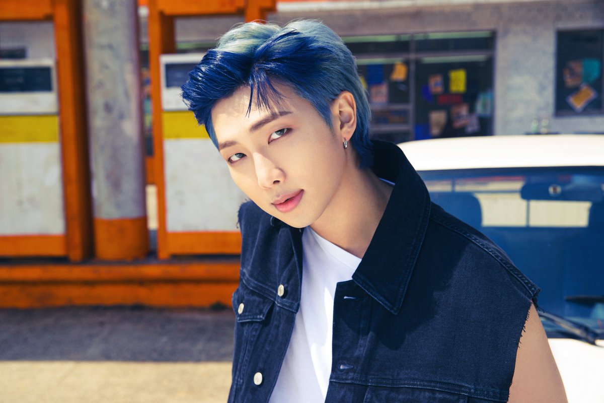 vantexagustt's tweet photo. Cada día Namjoon juega más con mi estabilidad emocional 😩😩😩 https://t.co/Ue5zzya1eG