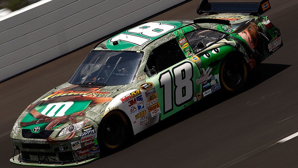 ミニカー 2008 Kyle Busch #18 M&M's/IndianaJ 2008 Kyle Busch #18 M&M's/IndianaJ 【公式通販】