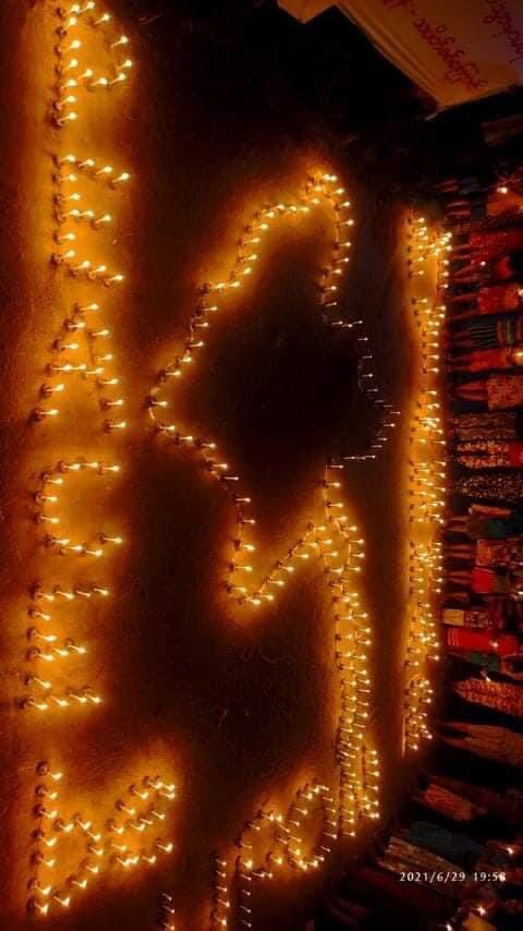 Local residents in KaNyoneKyun village, LAUNGLON township staged a candlelight night strike tonight to defy military rules. #DreadfulCovidAmidMilitaryCoup #WhatsHappeningInMyanmar #June29Coup #MilkTeaAlliance