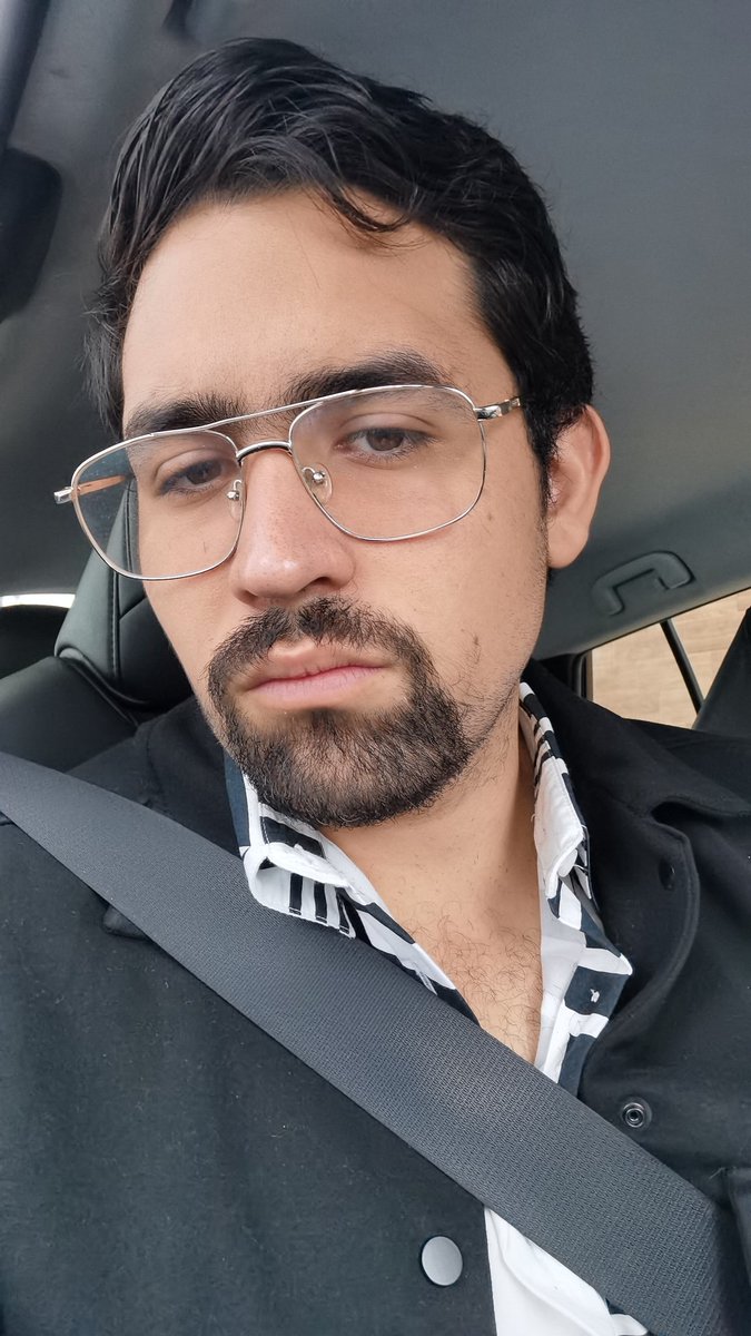 muisli_music's tweet image. La cagué al rasurarme y me tuve que dejar el candado nada más. #sadreactsonly #ahsiciertoaquinohayreacciones