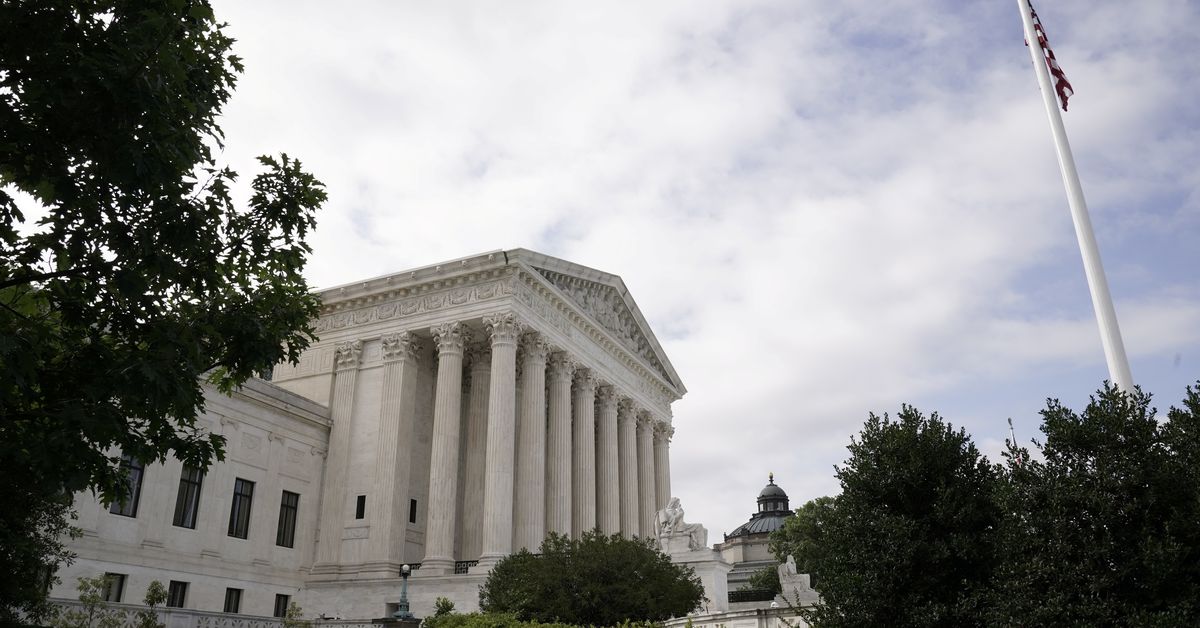 Reuters's tweet photo. U.S. Supreme Court backs pipeline companies in New Jersey land dispute https://t.co/FEottKdcT3 https://t.co/v4ZrOIgm6Z