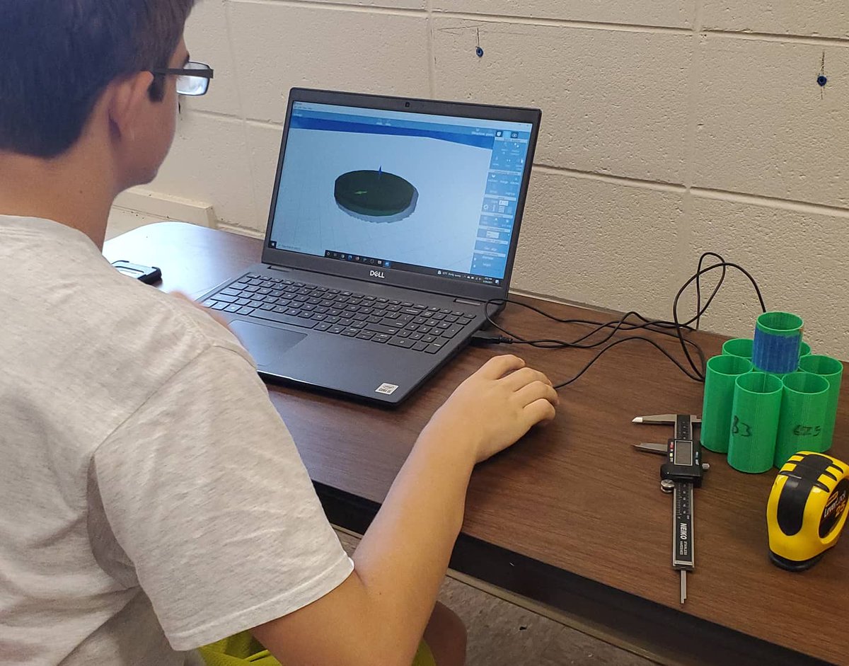lincolnrocketry's tweet photo. First design in @morphiapp for our test #tarc22 Rocket. Borrowing from our #tarc2016 design, but having to re-create the tubes for using a launch rail.
#lincolnrocketry
#rocketcontest
#morphiapp https://t.co/4ULkYtF6LC
