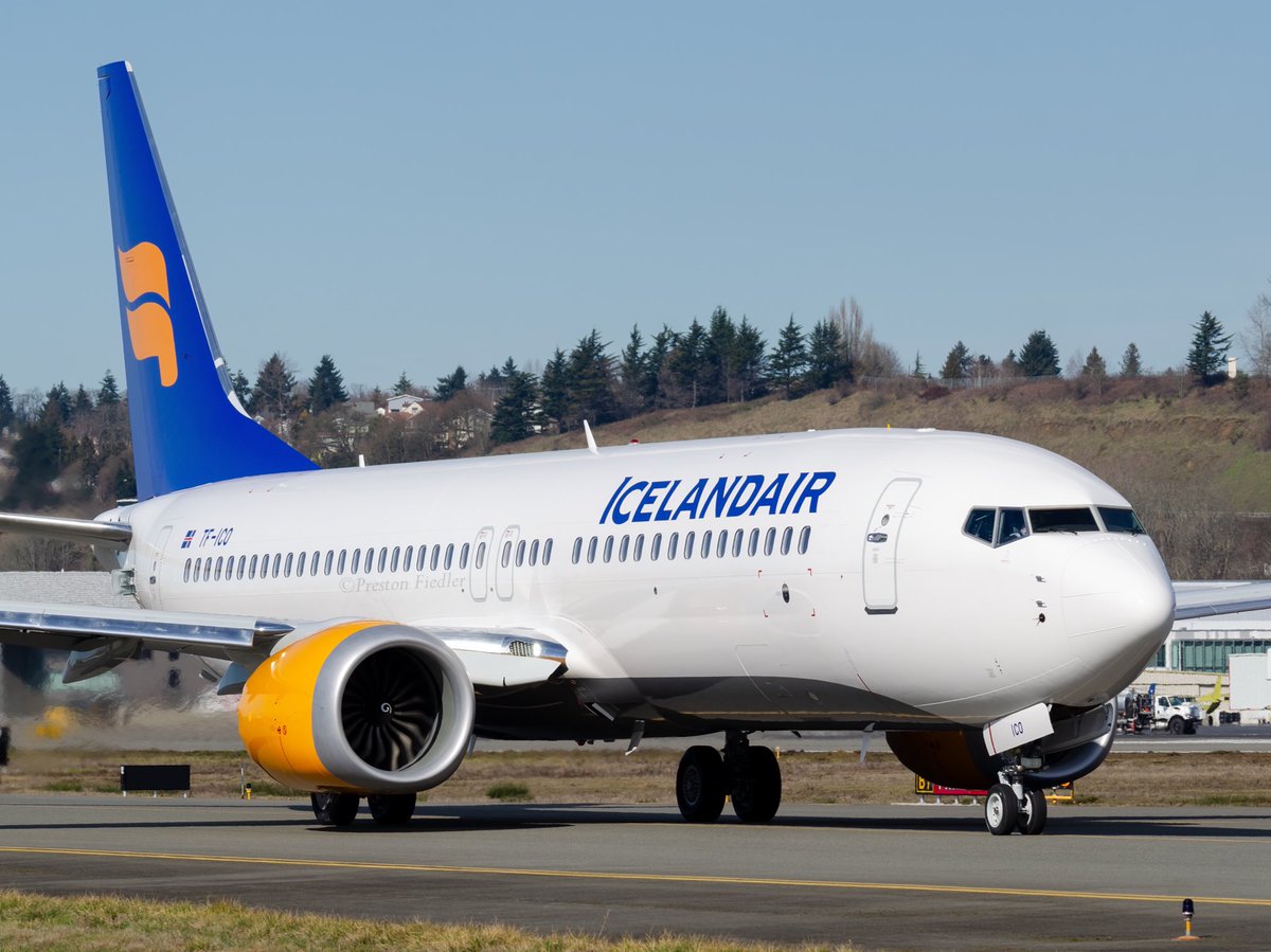 fiedleravphoto's tweet photo. Another 737-8 for @Icelandair rolls down bravo headed for 32L to begin its C flight! Ice has a lovely livery that looks brilliant in early spring lighting. #icelandair #boeing737 #tfico #iceair #iceland #seattle #boeing #avgeek #planespotting #nikon #737max8boe https://t.co/5FwsQQ5EBM