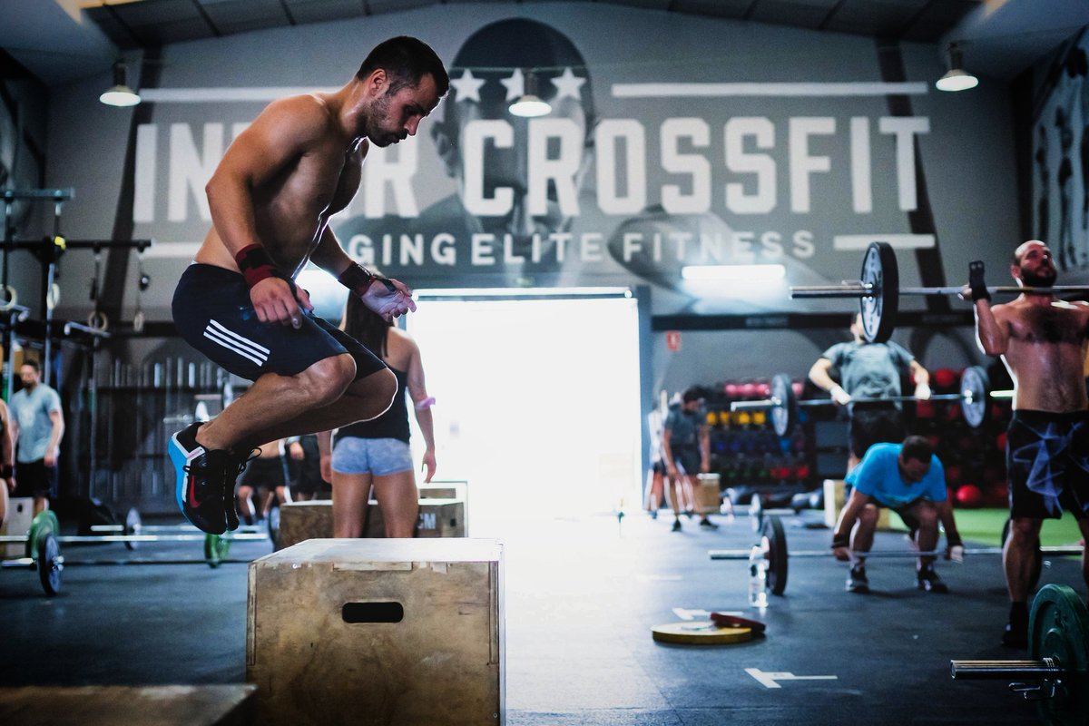 intercrossfit's tweet photo. WOD 📌
STRENGTH 
Squat Clean 
WOD 
FOR TIME
30/24 Cal
20 C2B / PU
10 DB Devil Press 
5 Squat Clean 
10 DB Devil Press 
20 C2B / PU
30/24 Cal 
Time Cap 15’

#crossfit #crossfitespana #intercrossfit https://t.co/S2pWkgH14j