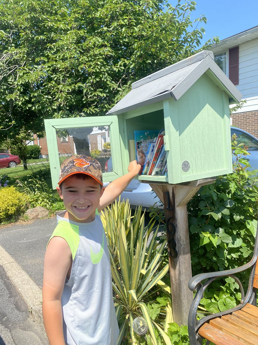 Went on our Boro Scavenger Hunt today to #BuildABetterBORO. Found all the first round QR code’s placed throughout Northampton. Eli and I had a blast!! Now to start completing our challenges!! Can’t wait for the next round of QR codes to come out. 📚#kkidpride