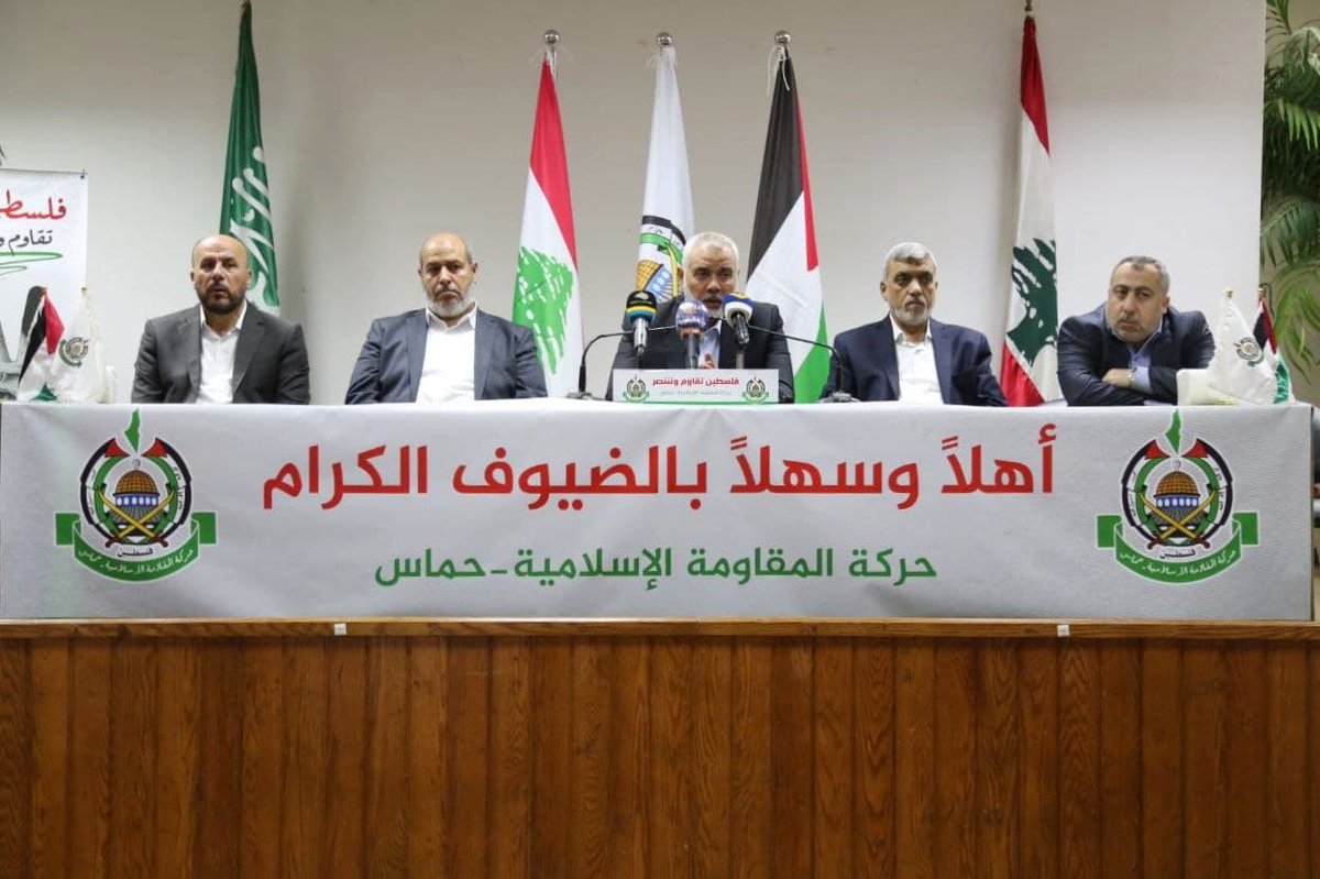 numanmazlan's tweet photo. Ketua Biro Politik Hamas, Ismail Haniyeh bertemu dengan para ulama serta imam di Lubnan dan menekankan kepentingan untuk menggerakkan segala kemampuan bagi menyokong perjuangan Palestin.

Sumber: Shehab Agency
https://t.co/bKfzbQXANV https://t.co/k9tQ7ecFvL