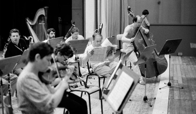 NormalComposers's tweet image. Pierre Boulez, uh, rehearsing.