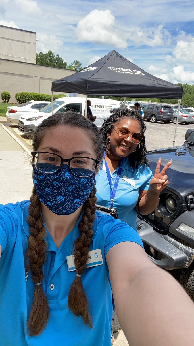 White Oak back out serving our First Responders!! #FirstNet <a href="/AllyG52/">Allyson Gilberto</a> <a href="/AndreSanad/">Andre Sanad</a> <a href="/ATT/">AT&T</a> <a href="/FirstNet/">FirstNet, Built with AT&T</a> <a href="/jerryfornwalt/">Jerry Fornwalt</a> <a href="/WomenOfATT_EG/">WomenOfATT</a>