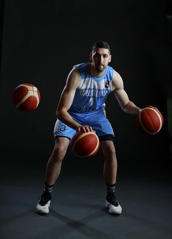 Hoy 23:35 vs Turquía!
Vamos Uruguay🇺🇾💪🏻 
#SePuede