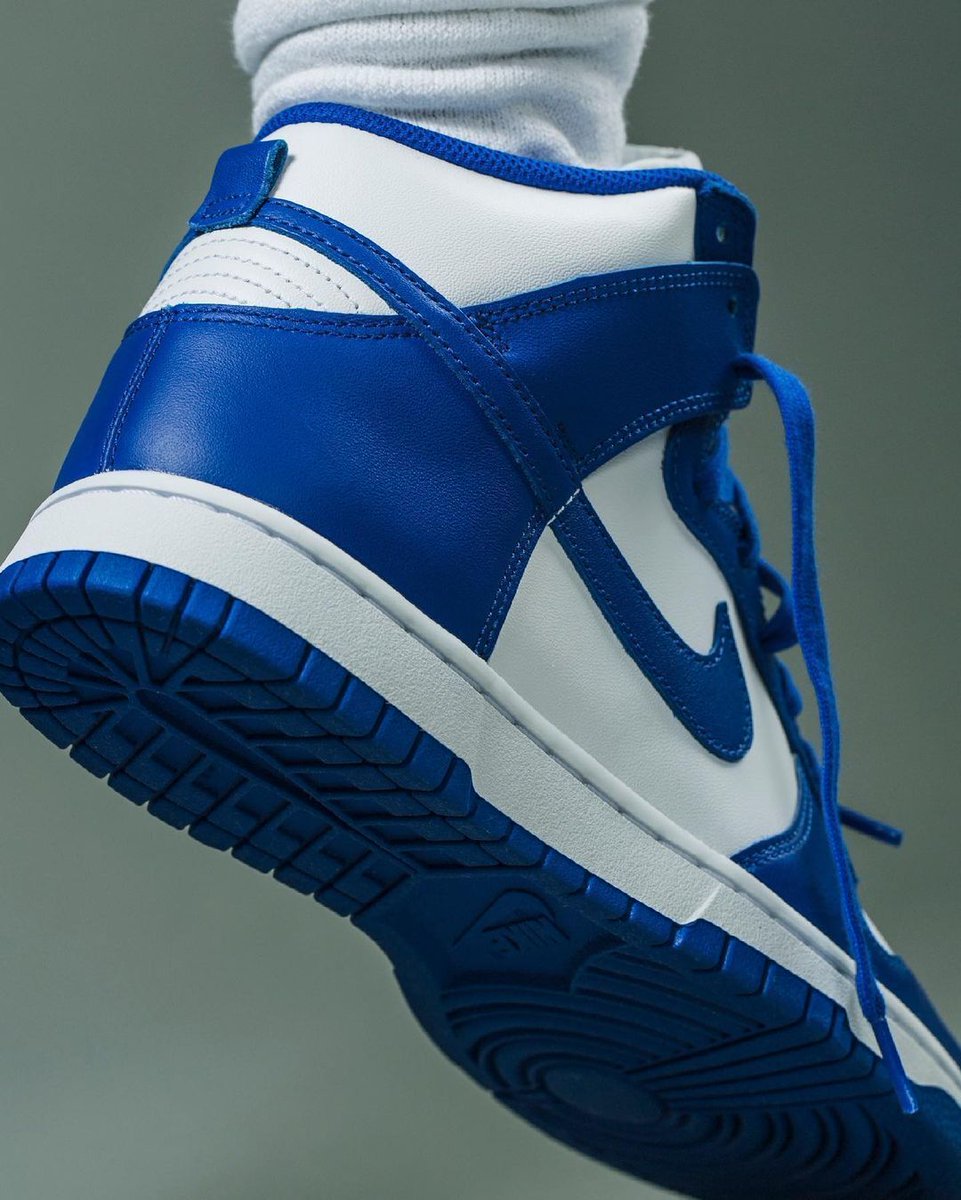 KicksFinder's tweet photo. Ad: Lace up the fam. Available via @ebaysneakers (After Market)
Nike Dunk High "Game Royal"

>> https://t.co/dmAnasNI67 https://t.co/Mx0ii8Ljyn