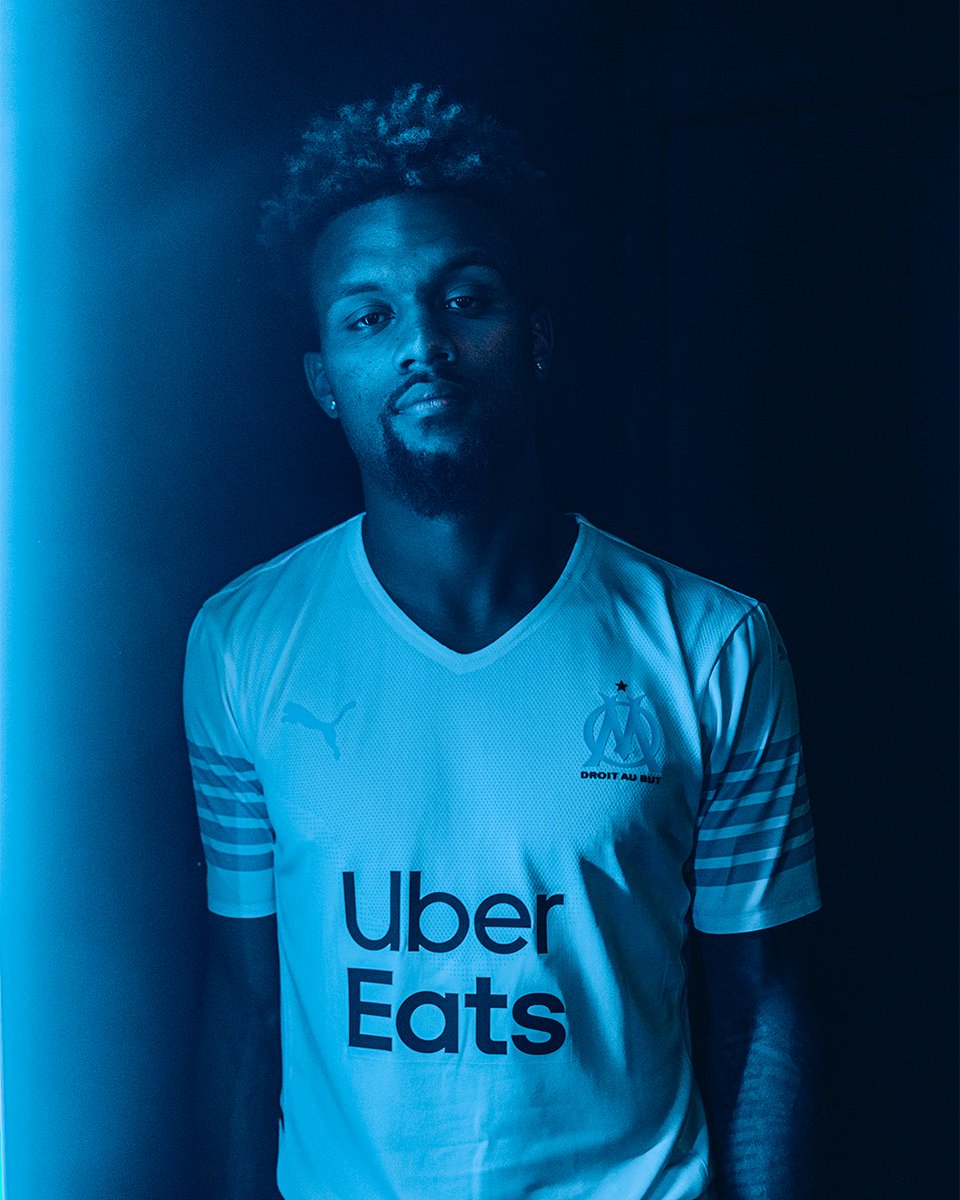 OM_English's tweet image. 𝗞𝗢𝗡𝗥𝗔𝗗 🚨 𝗖𝗢𝗡𝗧𝗘𝗦𝗧
We've got ONE signed @konradjr shirt ready to send out to a lucky Olympien! All you have to do for your chance to win:
◾ Follow @OM_English 
◾ RT this tweet!

⚪️🇺🇸🔵 #USMNT