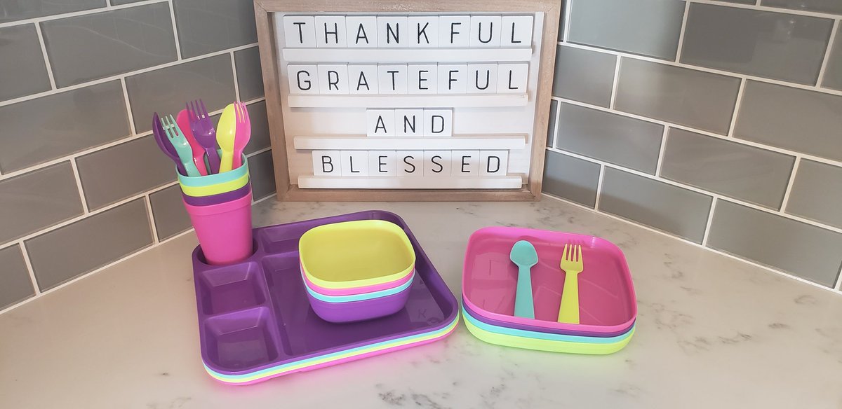 SMLakeLife's tweet photo. Reviews are important,  however also ask your guests for feedback.  And listen to them!!!  We have added a bunch of stuff to make our guests experience so much better.  Best one yet... Kid plates, bowls, cups and utensils.  

#sml #smithmountainlake #visitsml #staysml #smlakelife https://t.co/YROAWMEh4C