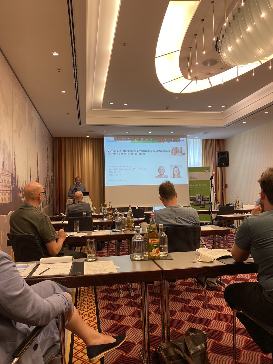 Wir durften heute beim #DFNS2021 in Dresden unsere Arbeit an #GOAT vorstellen. Endlich mal wieder eine vor Ort Konferenz! Danke <a href="/IOERmonitor/">IOER-Monitor</a> für das spannende Event.