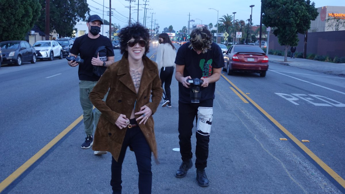 iamlp's tweet image. "Goodbye let's say hello to tomorrow". 
Pre-save Goodbye now! lp.lnk.to/Goodbye