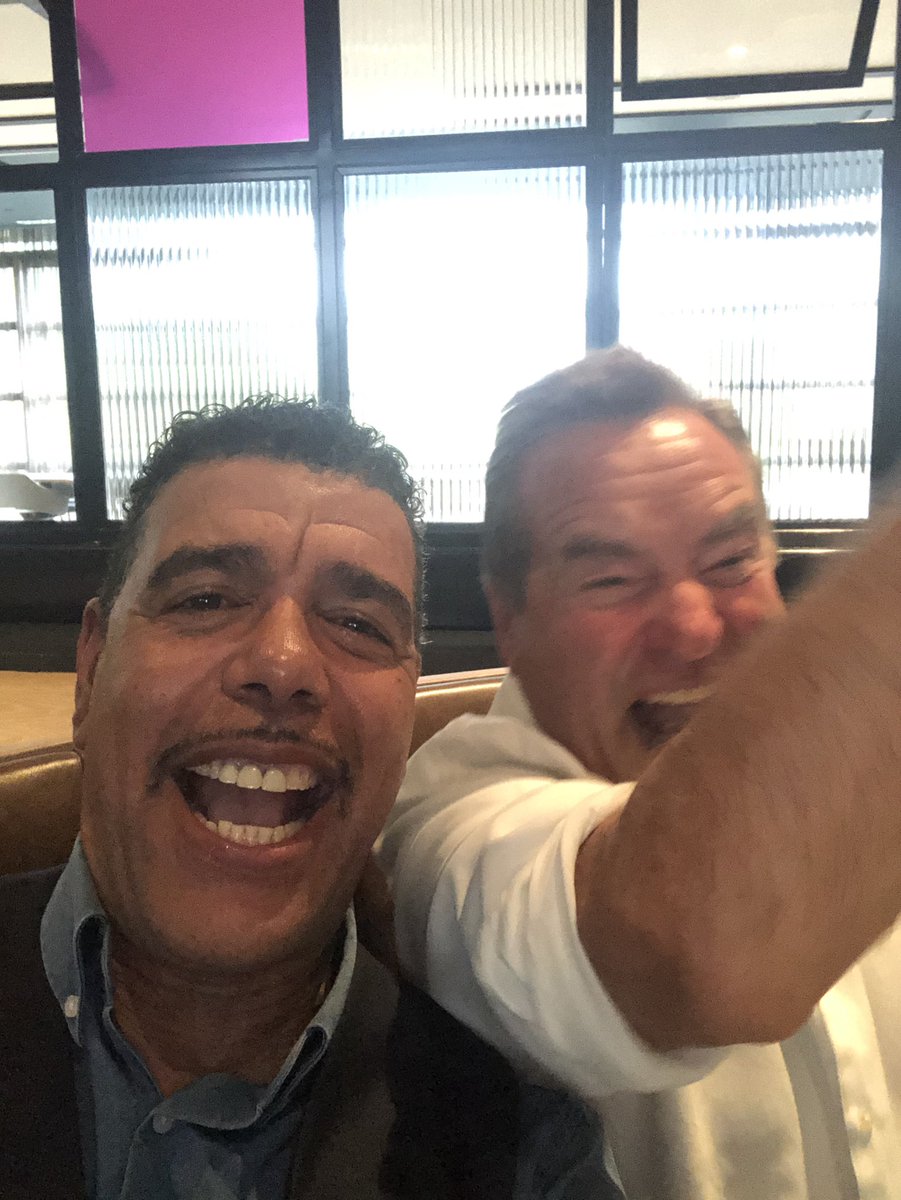 chris_kammy's tweet image. With unbelievable Jeff ⚽️ get in @JeffStelling 😂🤣🥳