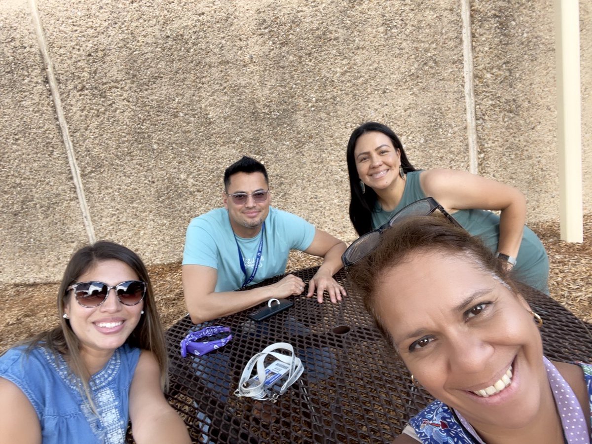 The KSAT kinder bilingual team…like no other 💪🏻💪🏻💪🏻