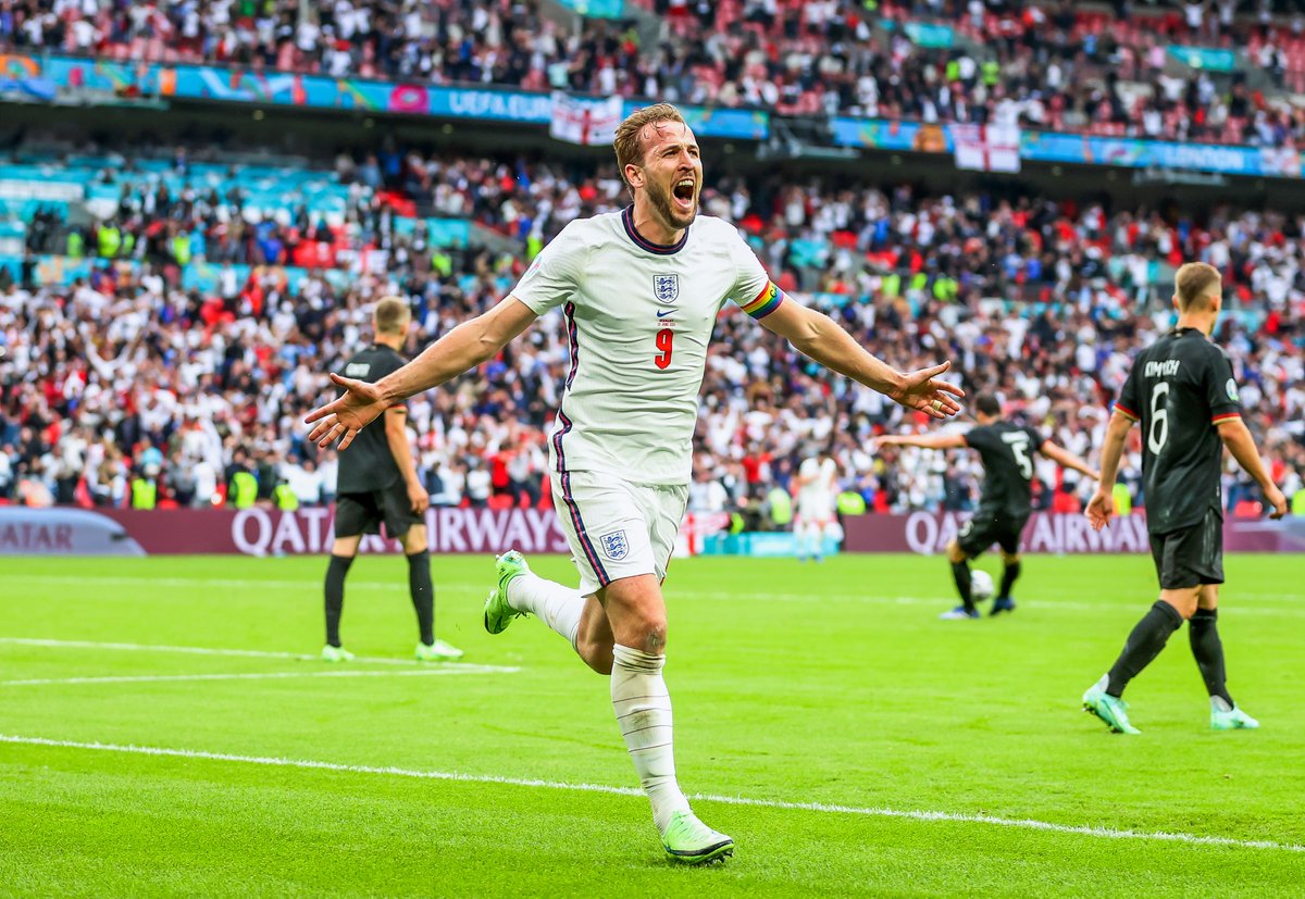 BleacherReport's tweet photo. ENGLAND KNOCK GERMANY OUT OF #EURO2020 😱 @brfootball https://t.co/Vp6HQeSkNR