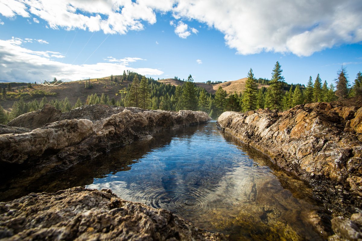 StarkeyWaterCo's tweet photo. What summer adventures do you have planned? Whatever the itinerary, don’t forget to quench your journey with Starkey. #stayhydrated #water https://t.co/TRJhokJAIu