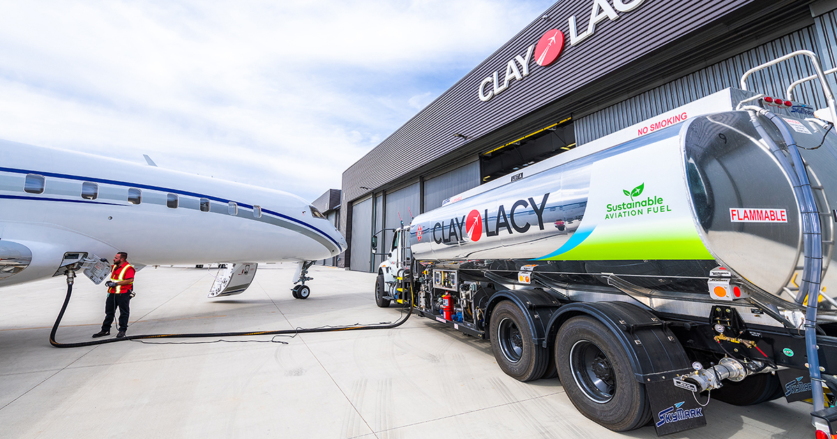 claylacy's tweet photo. #sustainableaviationfuel is available at a growing number of airports and FBOs, including our @VanNuysAirport (#KVNY) and @JohnWayneAir (#KNSA) FBOs: https://t.co/c20yybsgeg #bizav #SAF https://t.co/gUcdvHS0T4