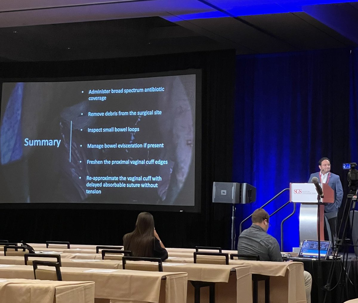 morlando_obgyn's tweet photo. @drmiguelluna sharing best practices for managing vaginal cuff dehiscence and preventing recurrence - with #vitom video footage!
—Broad-spectrum antibiotics
—Evaluate and manage small bowel complications
—Freshen proximal cuff edges
—Use of delayed-absorbable suture https://t.co/UHrzUtvpYY