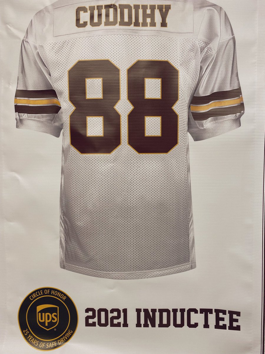 mrmattpfister's tweet photo. Congrats go to Feeder Driver Dan Cuddihy who enters the elite #UPS Circle of Honor for achieving 25 Years of Safe Driving! Way to go Dan! @cordle_tony @bziel22 @NP_UPSers @MNFeeders https://t.co/6TEPE6Jo5P