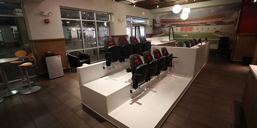 This is DreamSeat's customized Bravo chairs in the demo suite at the University of Alabama! The legendary "A" logo zipped on the chairs for the Crimson Tide!

Looking to redesign your suites? Contact #DreamSeat today to ask for a sample! 

#Alabama #crimsontide #RollTide #sports