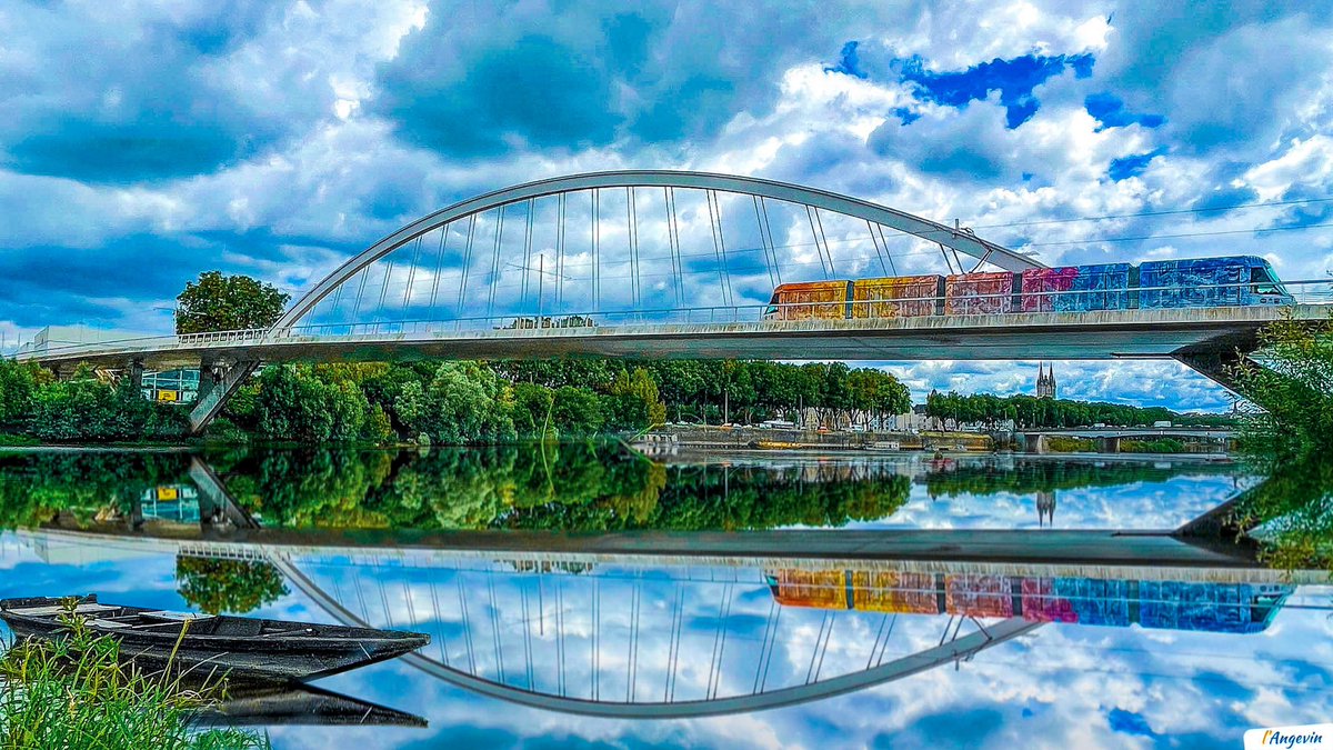 Tramway #Echappéesdart by Dupin & Duclos #Angers #visitangers #jaimelanjou #Anjou #myloirevalley #cultureangers #photomontage