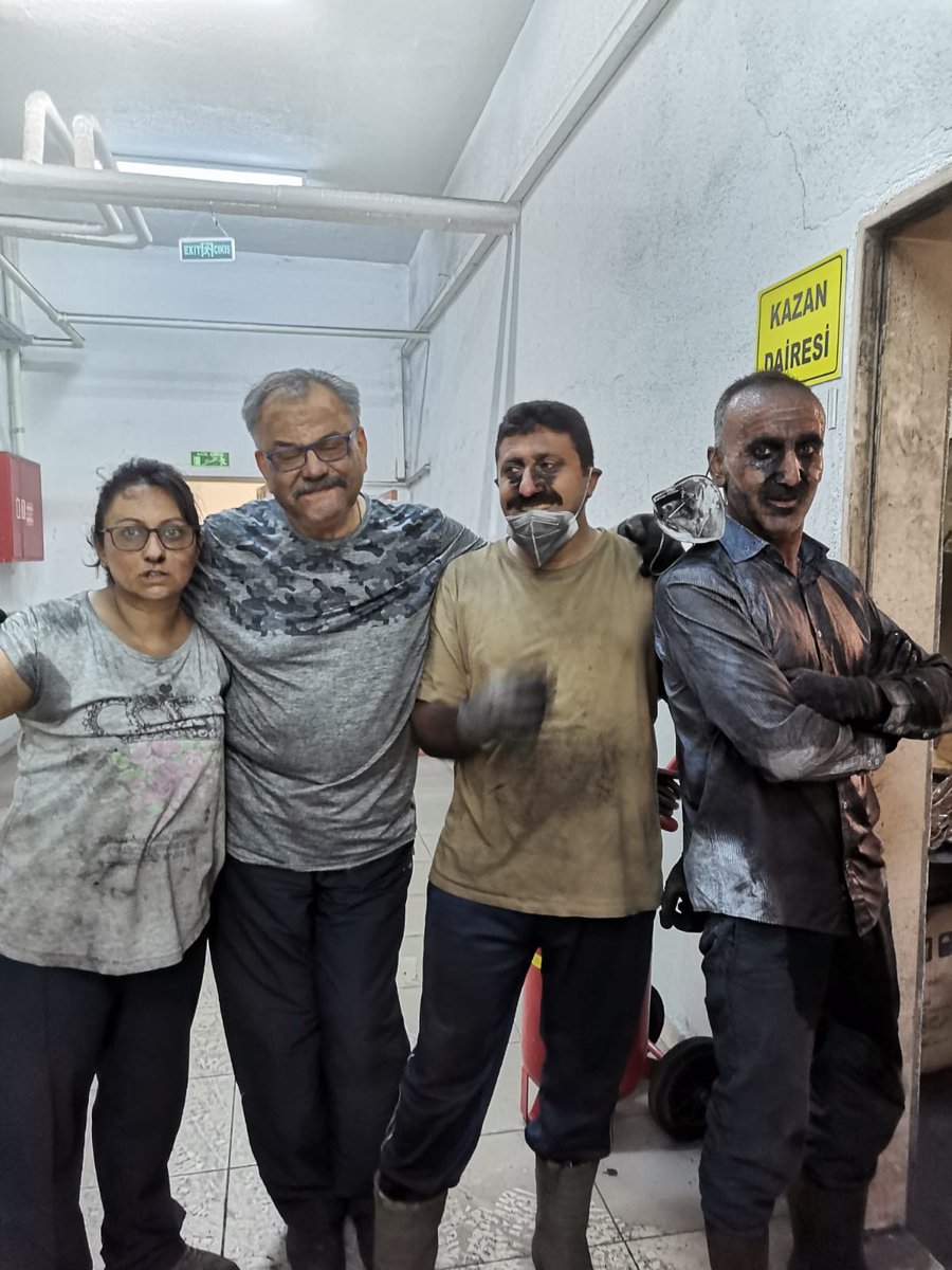 Okulumuzun ve pansiyonumuzun doğalgaz dönüşüm çalışmaları başladı. Doğalgaz dönüşümüne hazırlık amacıyla kalorifer dairesinde kömürleri boşaltıp alanı dönüşüme hazır hale getirdik. @aakinci26 <a href="/hkncrt1/">hkncrt</a> <a href="/EskisehirMem/">Eskişehir İl Milli Eğitim Müdürlüğü</a>