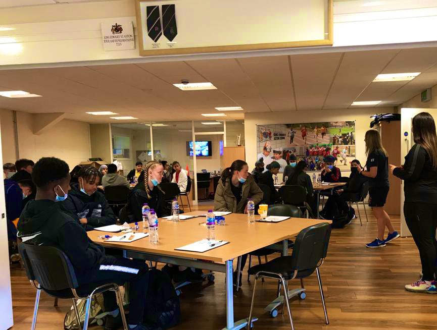 FPLeaders_'s tweet photo. Thank you to pupils and staff from @ColeshillSchool &amp; @NishkamPE @nishkamschools who joined us at @KESSPB to learn more about the programme and gain a better understanding of what to expect over the next 9months. 

A fantastic first day! 

#WeAreFP https://t.co/K0eG6LYZVW