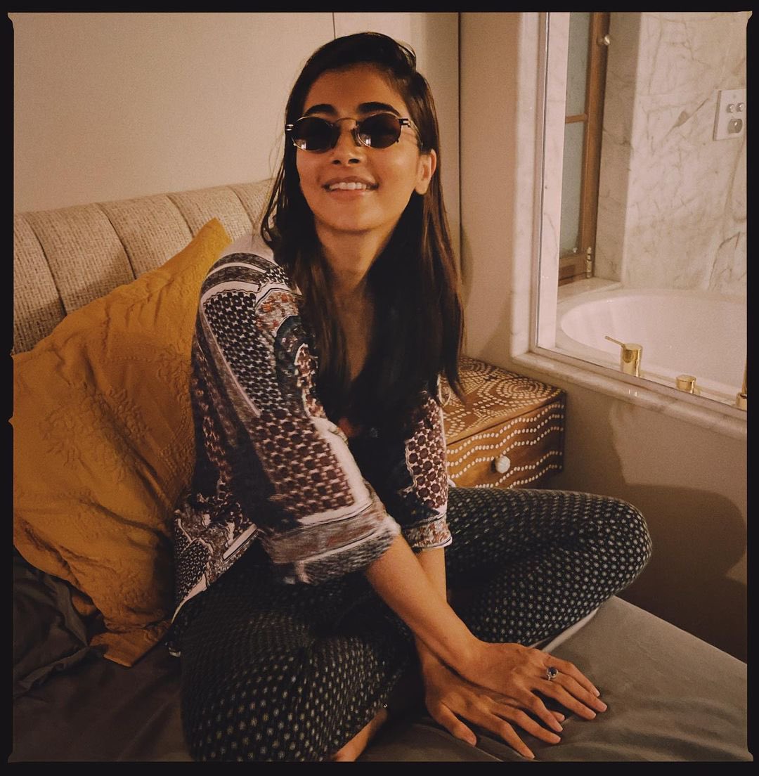 hegdepooja's tweet photo. Because sitting at home all cosy has always been my idea of a party…. ☺️😄 #sorryicantbethere https://t.co/zjr3la9LOO