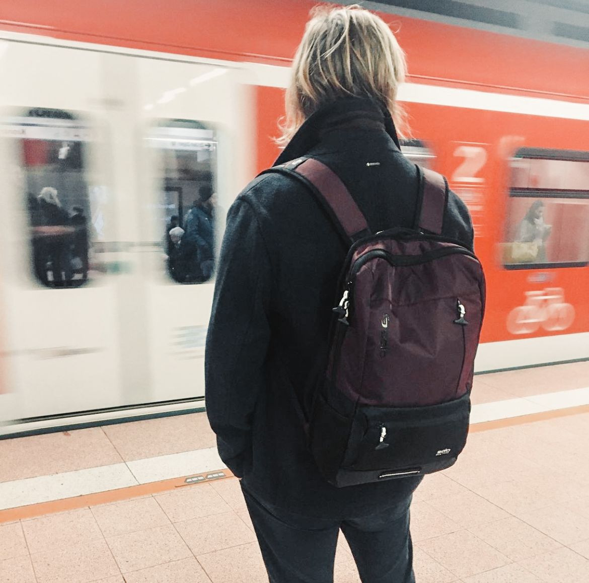 The draft backpack spotted exploring 🇩🇪 

📷 : @liadelch